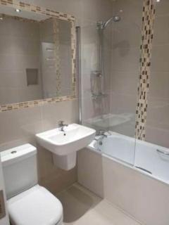 1 bedroom flat to rent, The Crescent, Slough