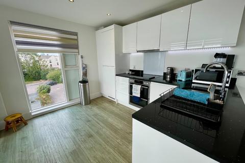 2 bedroom flat to rent, Beacon Road, Bournemouth, Dorset, BH2
