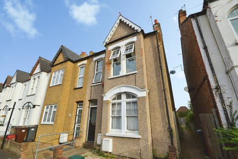 undefined, Argyle Avenue, Hounslow TW3