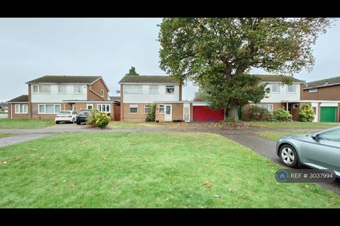 4 bedroom detached house to rent, Bradwell Road, Peterborough, PE3