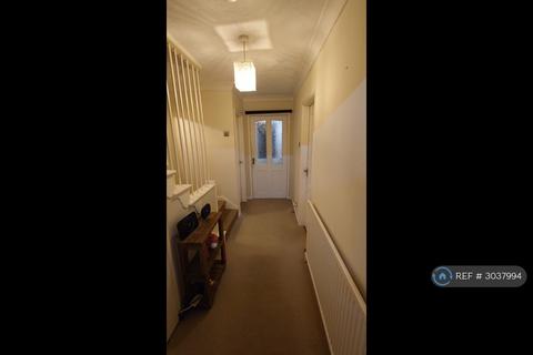 4 bedroom detached house to rent, Bradwell Road, Peterborough, PE3