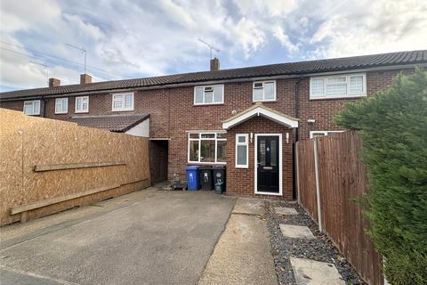 3 bedroom terraced house to rent, Bateson Way, Woking, Surrey, GU21