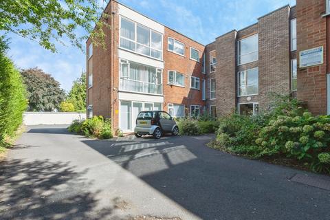 2 bedroom ground floor flat for sale, Richmond Park Road, Bournemouth