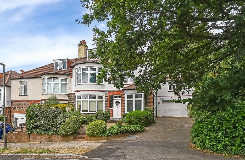 House in London - View 2
