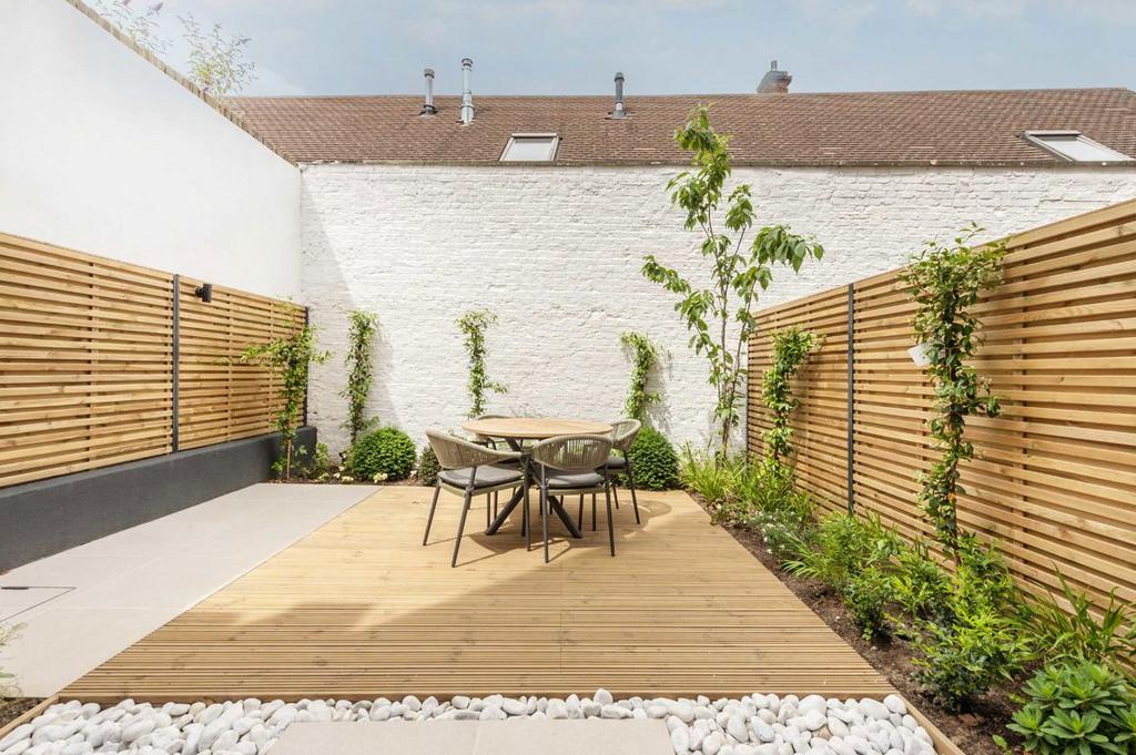 House in London - View 3