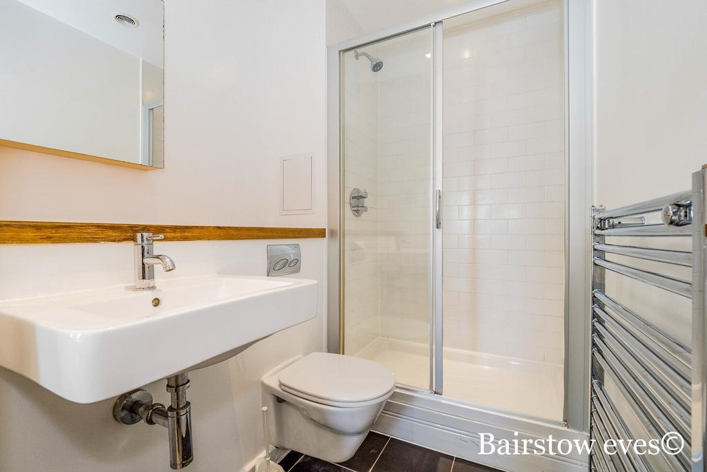 Apartment in Barking - View 5