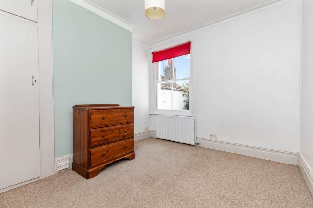 Apartment in Hove - View 4