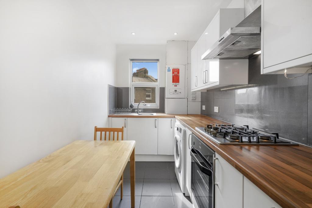 Apartment in London - View 5