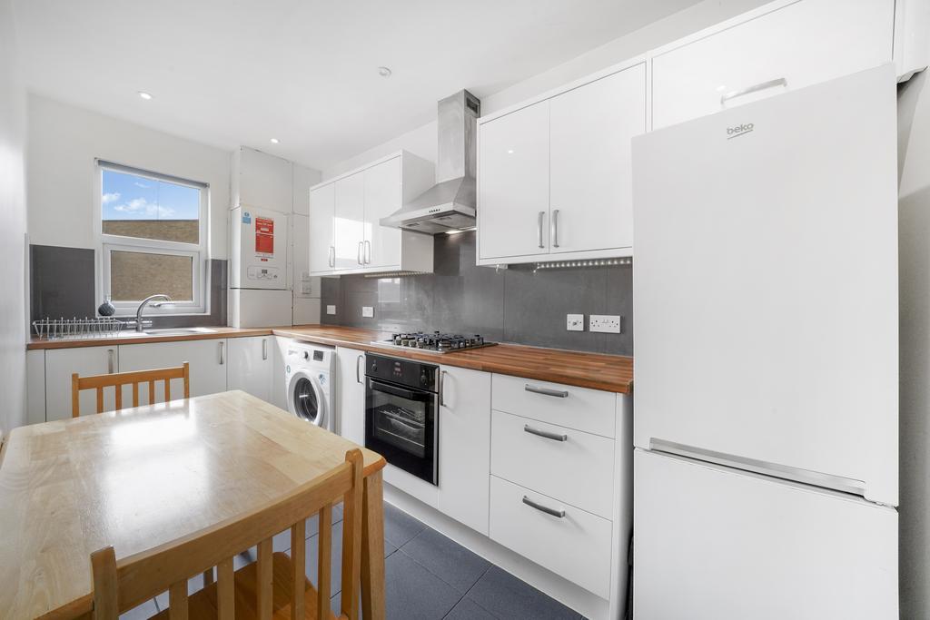 Apartment in London - More