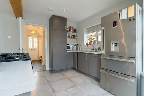 3 bedroom semi-detached house for sale, The Avenue, Aylesford