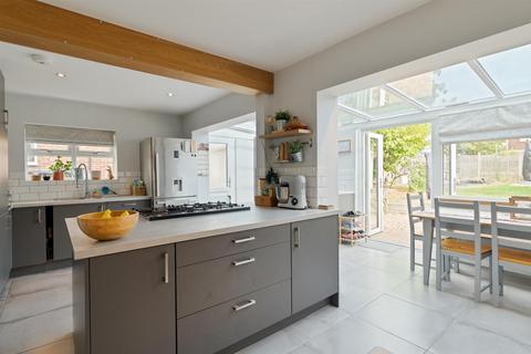 3 bedroom semi-detached house for sale, The Avenue, Aylesford