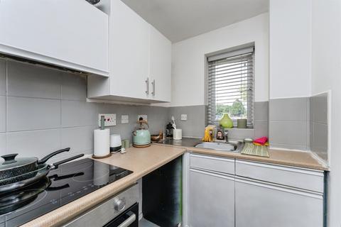 1 bedroom flat for sale, Wetherby Close, Chester