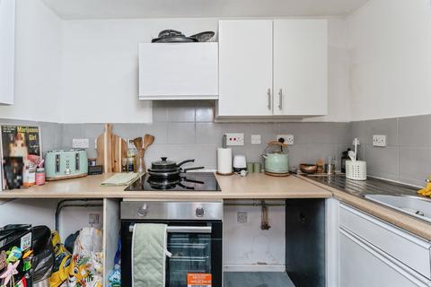 1 bedroom flat for sale, Wetherby Close, Chester