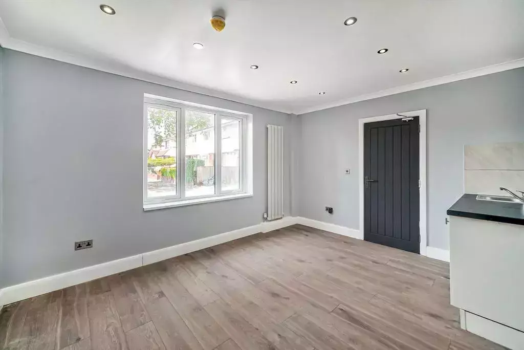 House in Northolt - View 4