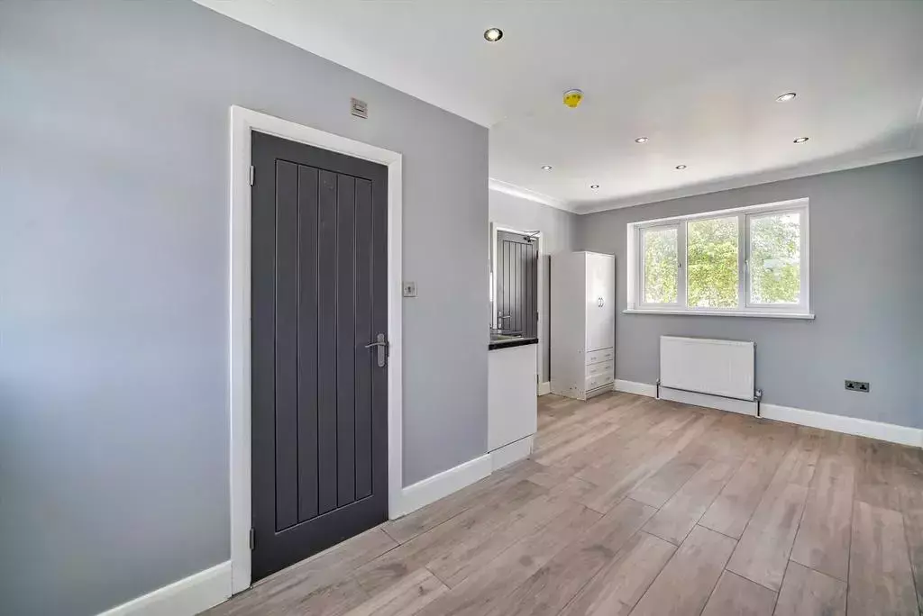 House in Northolt - More
