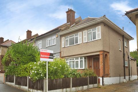 Clockhouse Lane, Romford, RM5