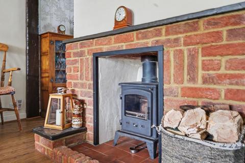 4 bedroom semi-detached house for sale, Saxon Avenue, Stotfold, Hitchin, SG5