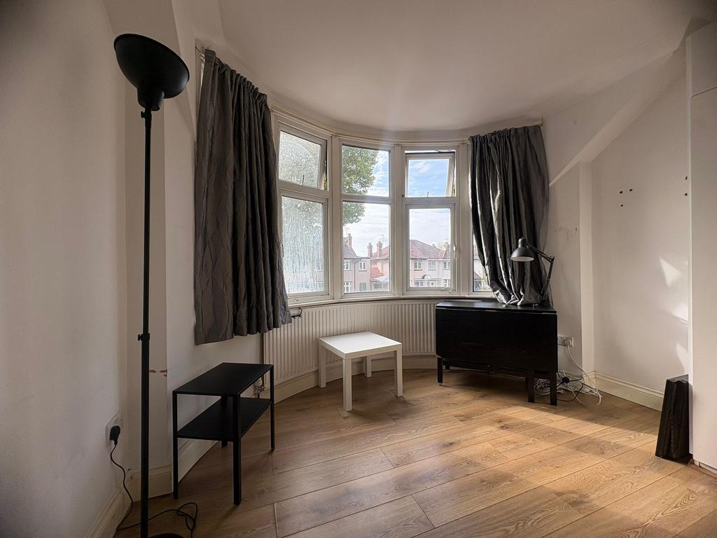 House in London - View 4