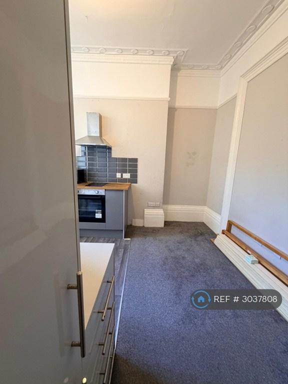 Apartment in Hove - View 3