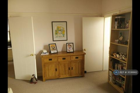 2 bedroom flat to rent, Seymour Avenue, Bristol, BS7