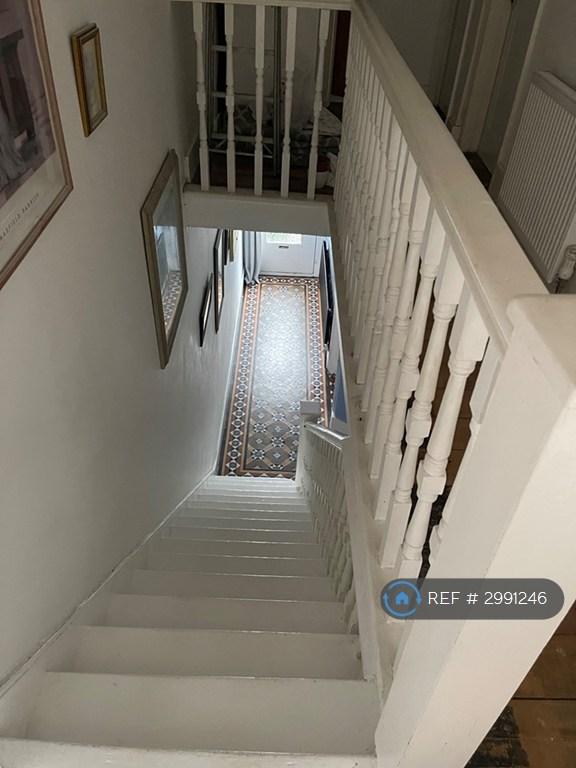 House in London - View 4