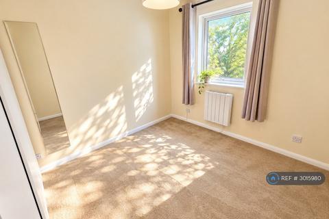 undefined, Nickelby House, London, W5
