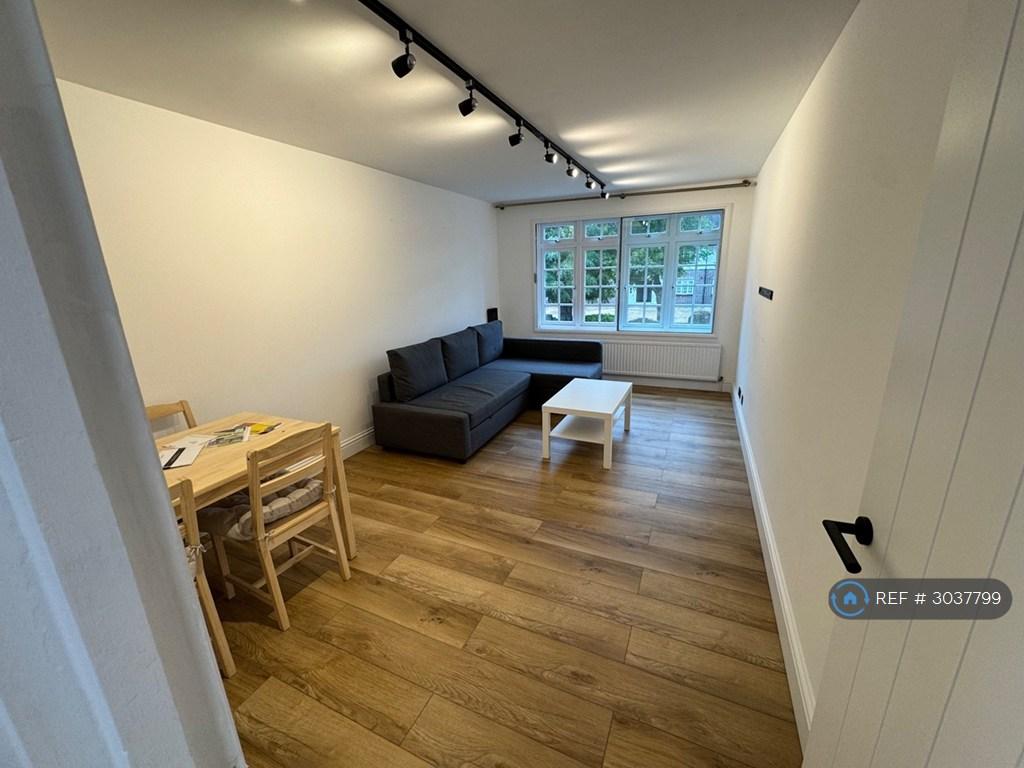 Apartment in Isleworth - View 5