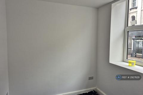 2 bedroom flat to rent, Market Street, Torquay, TQ1