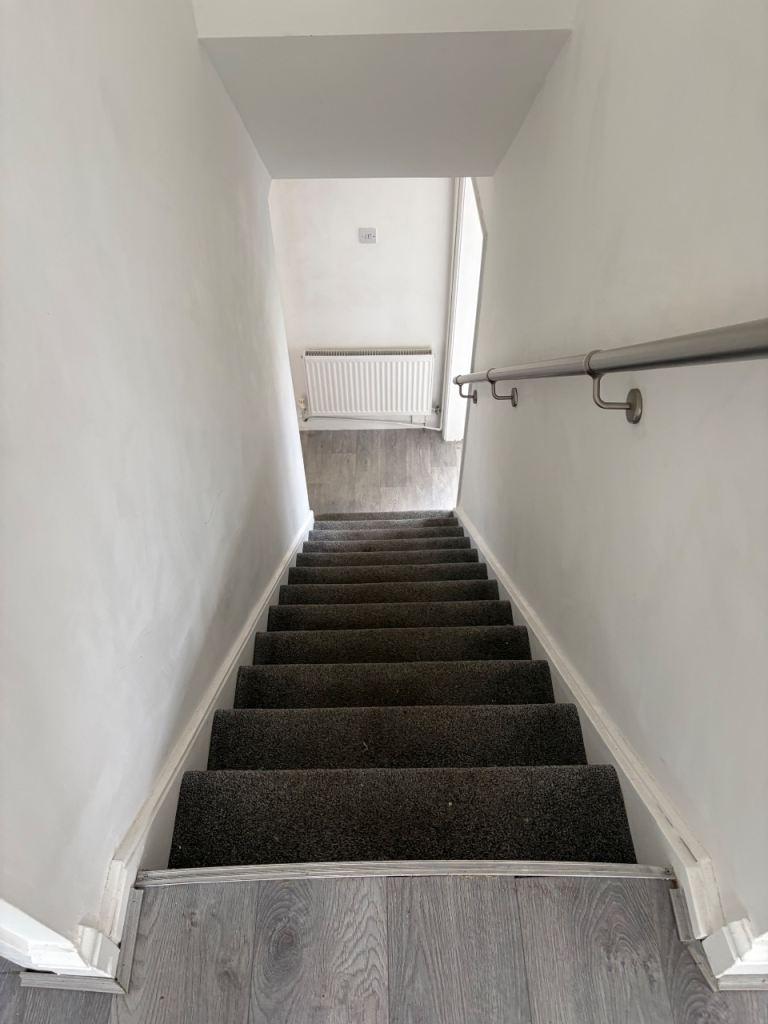 House in London - View 3