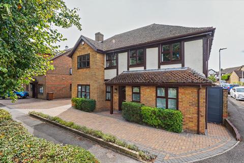 5 bedroom detached house for sale, Substantial Five Bedroom Detached Home, Yeoman Drive, Darland