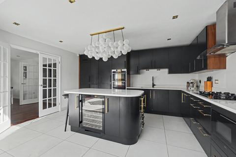 5 bedroom detached house for sale, Substantial Five Bedroom Detached Home, Yeoman Drive, Darland