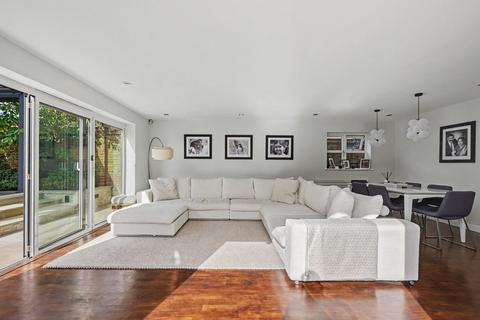 5 bedroom detached house for sale, Substantial Five Bedroom Detached Home, Yeoman Drive, Darland