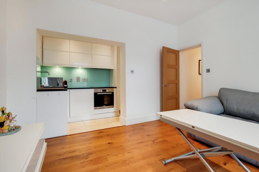 Apartment in London - View 2