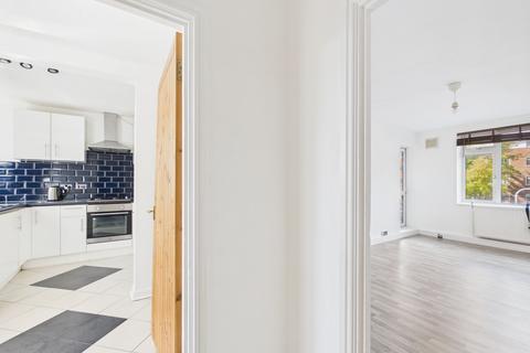 3 bedroom flat for sale, Stamford Road, Markfield House Stamford Road, N15