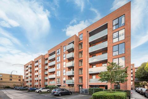 undefined, Bathurst Square, Butterfly Court Bathurst Square, N15