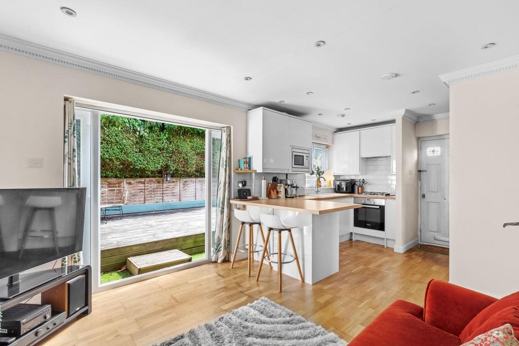 Apartment in Amersham - View 4