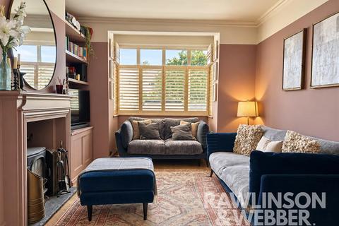 3 bedroom semi-detached house for sale, Walton Road, West Molesey KT8