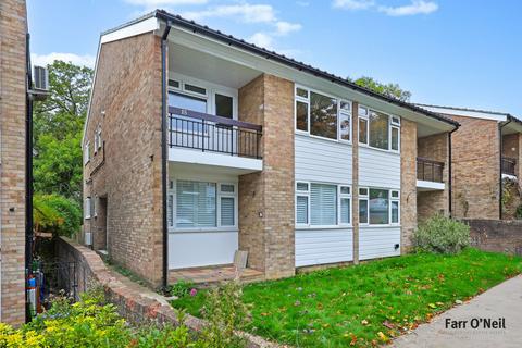 2 bedroom maisonette for sale, The Cedars, Buckhurst Hill, IG9