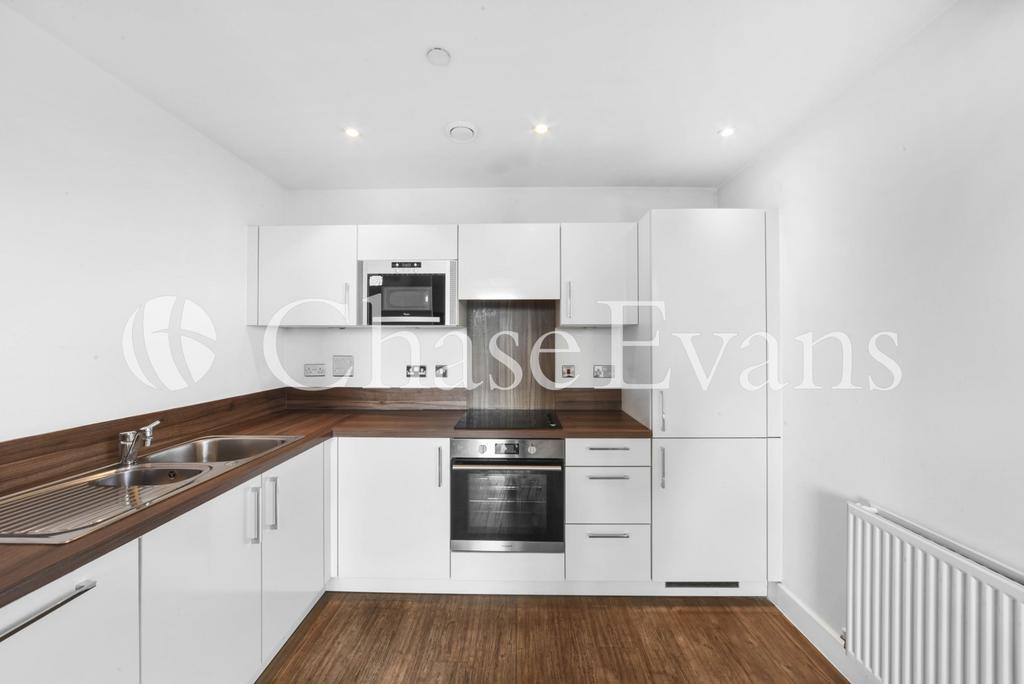 Apartment in Royal Docks - View 2