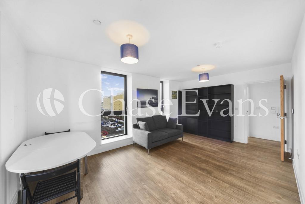 Apartment in Royal Docks - View 3