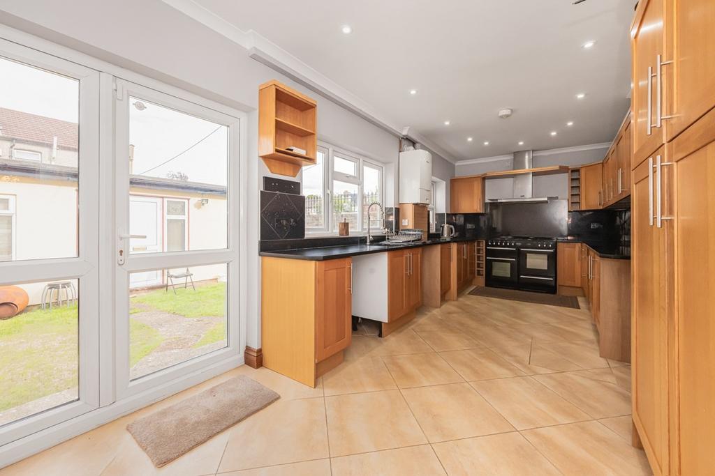 House in Ilford - View 4