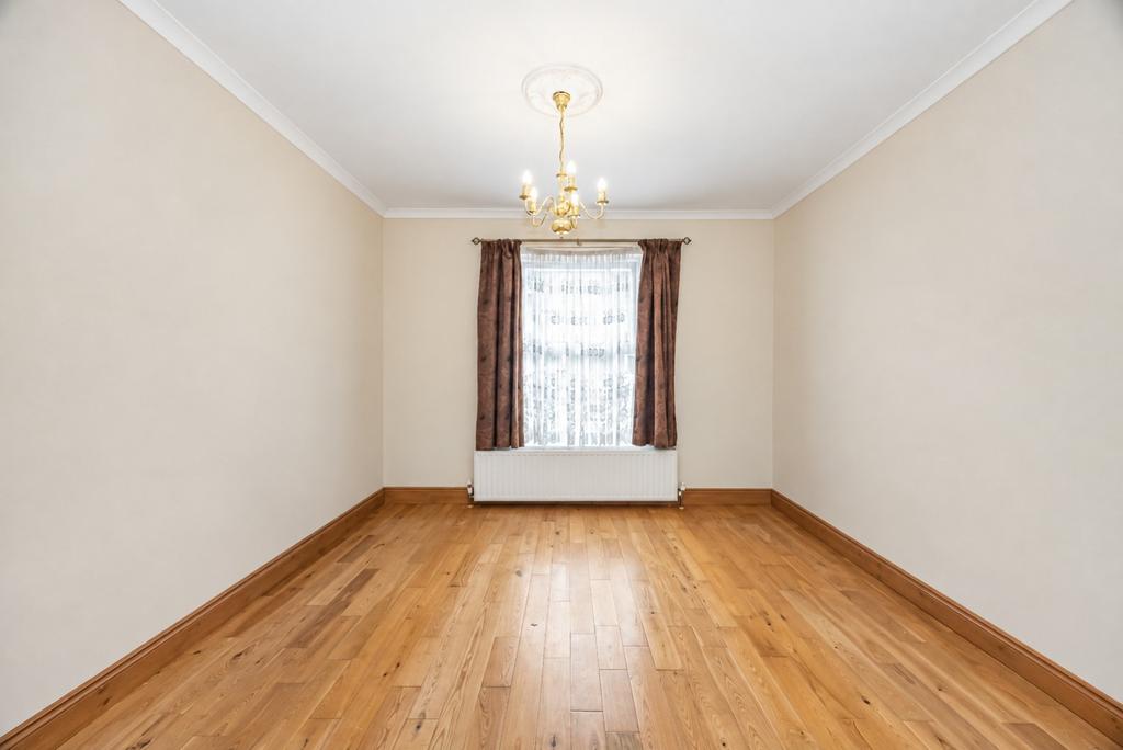 House in Ilford - More