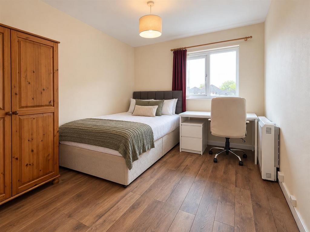 Apartment in Sheffield, South Yorkshire - View 4