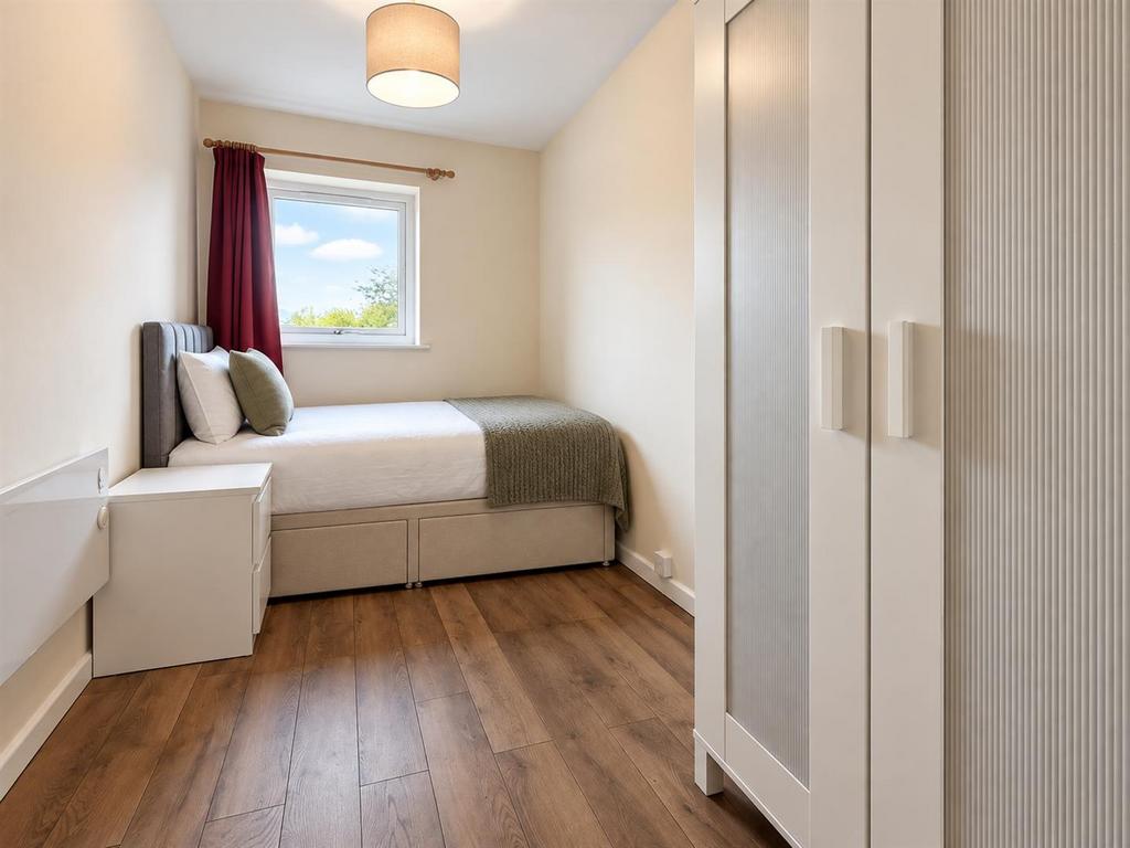 Apartment in Sheffield, South Yorkshire - View 5