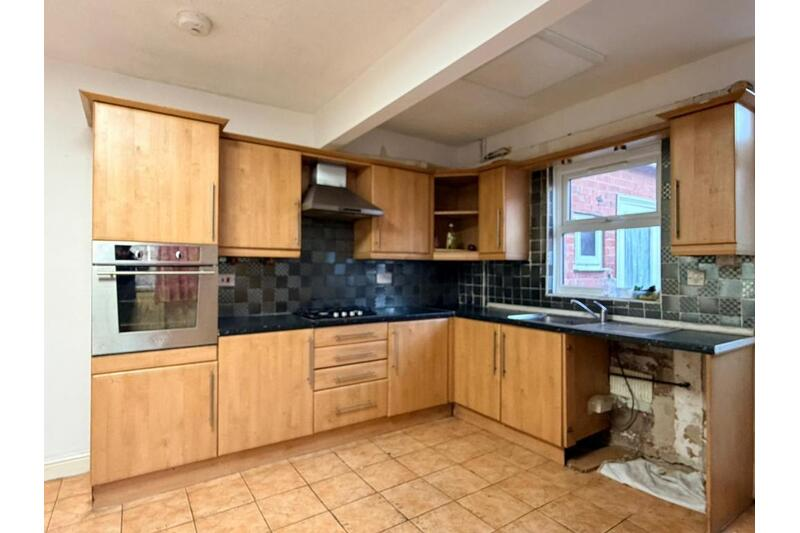 House in Leicester, Latimer - View 2