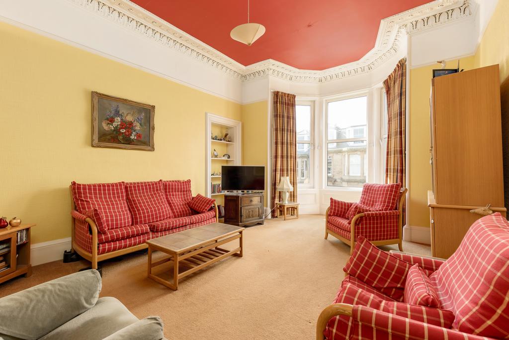 Apartment in Edinburgh - View 3