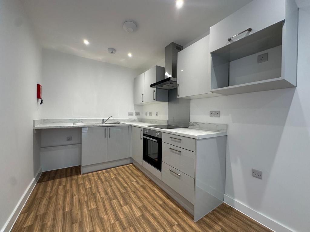 Apartment in Leicester - View 3