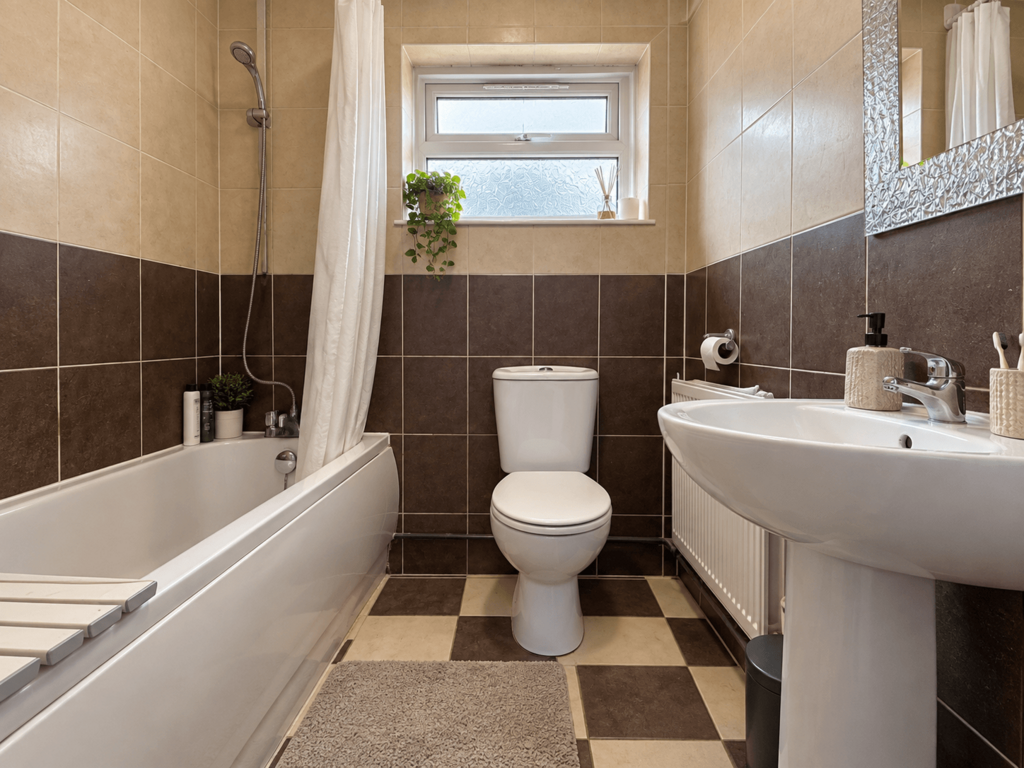 Apartment in SOUTHALL - View 4