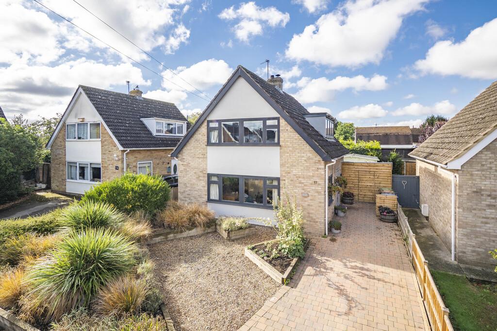 2 bedroom detached house for sale in Sudbury