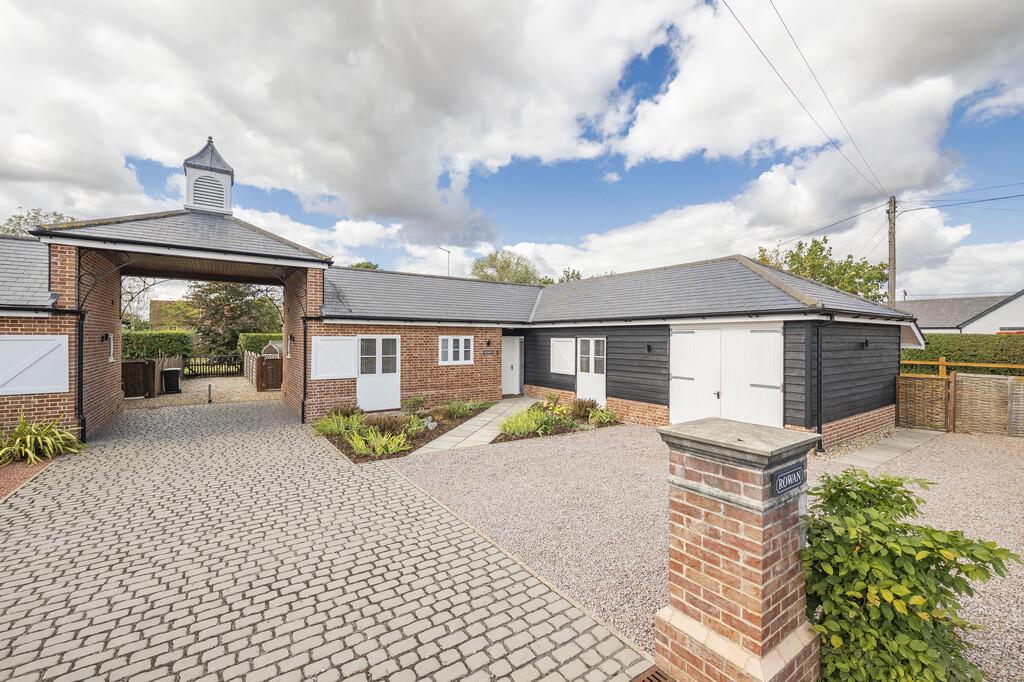 3 bedroom detached bungalow for sale in Bury St. Edmunds